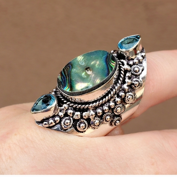 New Abalone Shell & Blue Topaz Silver Ring. - Picture 12 of 16
